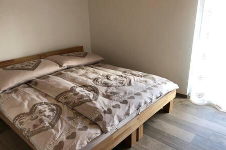 Grand Appartement Avec Terrasse A Chez-Les-Reuses Orsières エクステリア 写真